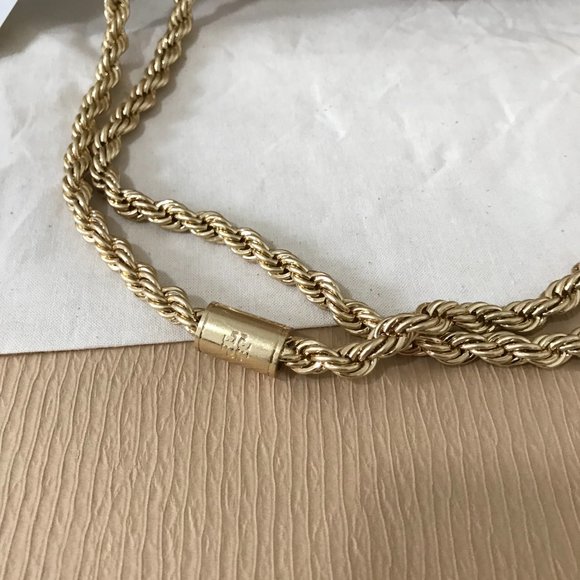 Tory Burch Eleanor small Diamond Quilt Shoulder Bag Color, White - Picture 5 of 13